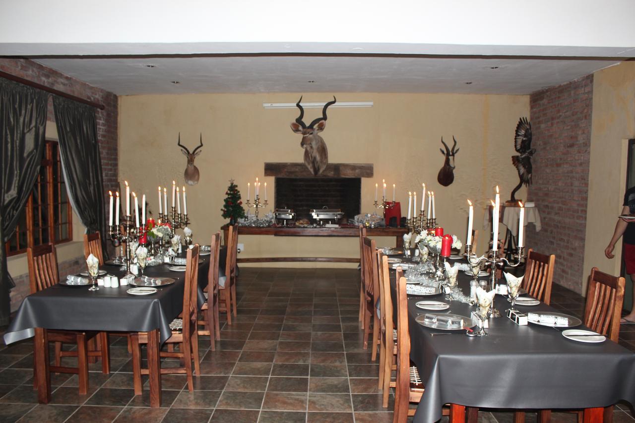 Teri-Lemveli Lodge Beaufort Wes Buitenkant foto